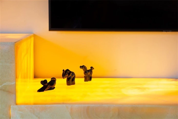Onyx Vanity Tops